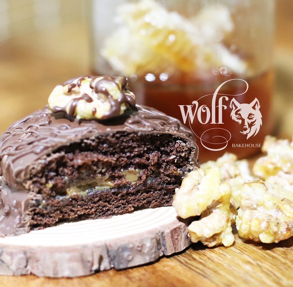 Pão de mel with walnuts by Milene Pereira at Wolf Bakehouse